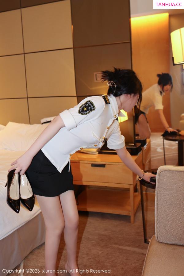   [XiuRen]高清写真图 2023.02.27 No.6328 桃桃子_ 制服短裙第90张图片